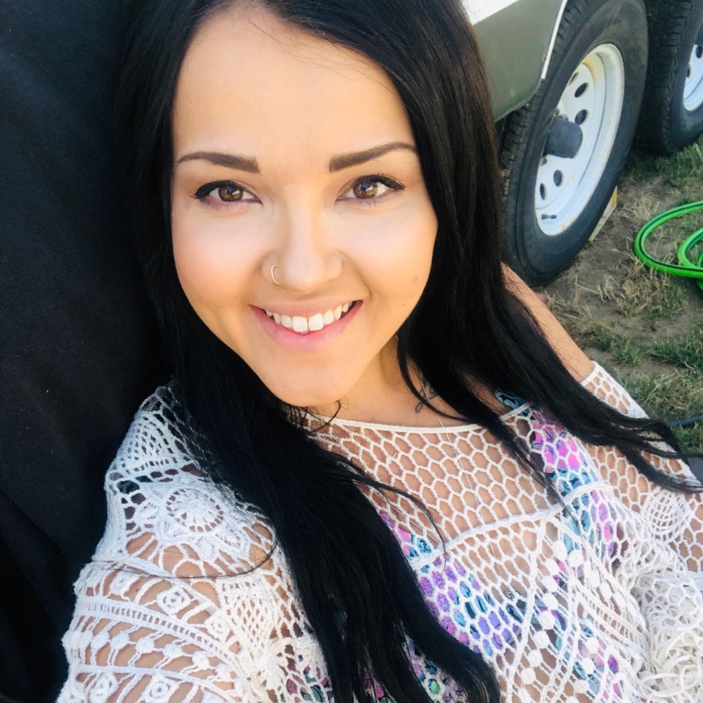 Meet your Posher, Ashylla